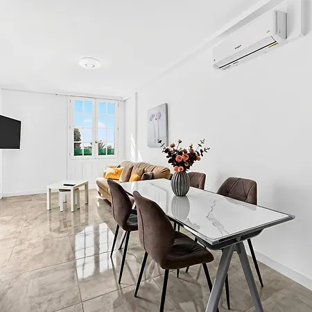 Beachfront First Line Modern With Ac Lägenhet *
