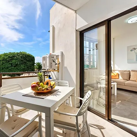 Beachfront First Line Modern With Ac Lägenhet